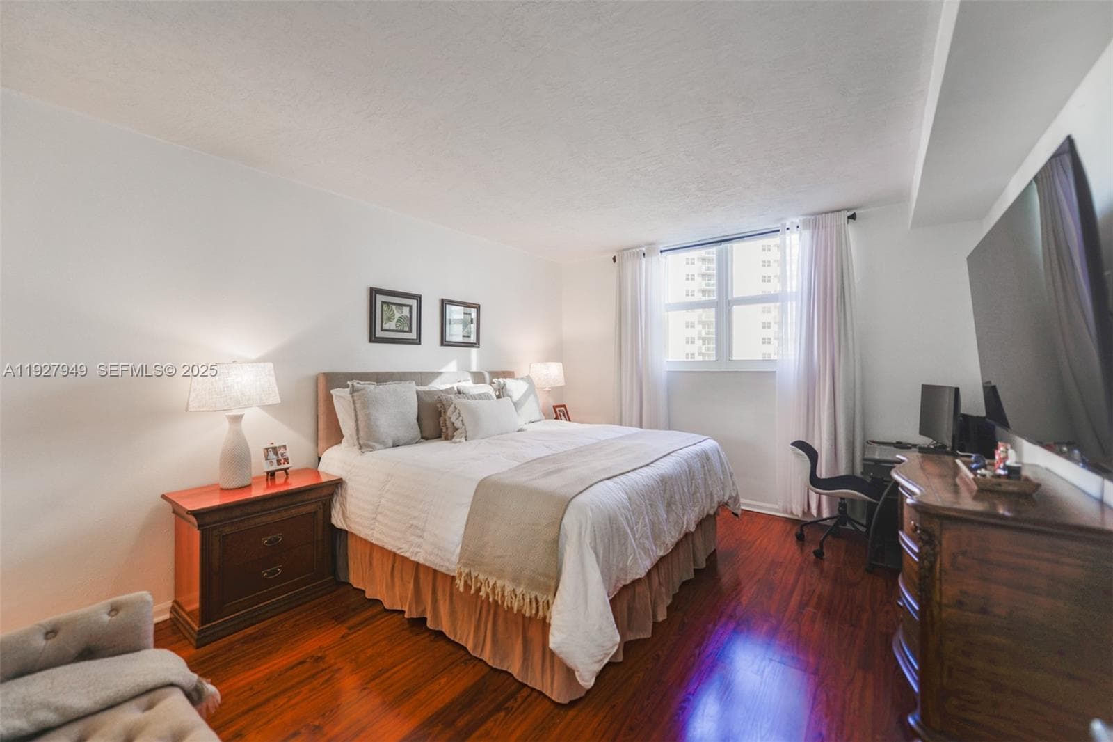RESIDENCES ON HOLLYWOOD B · #514 in Hollywood - Photo 11