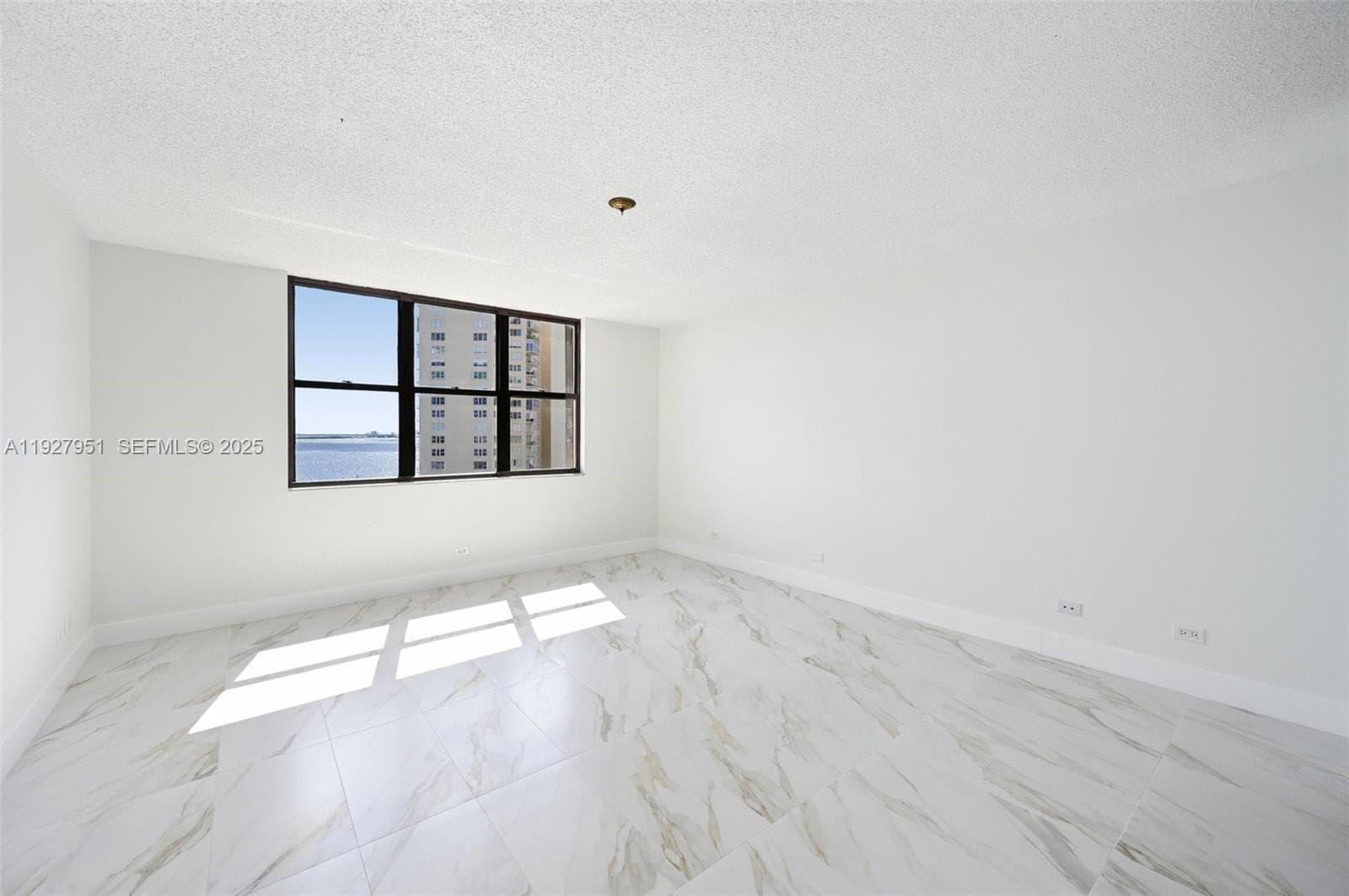 CRICKET CLUB CONDO · #1004 in Miami - Photo 26