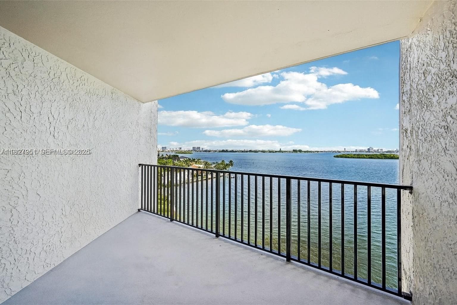 CRICKET CLUB CONDO · #1004 in Miami - Photo 30