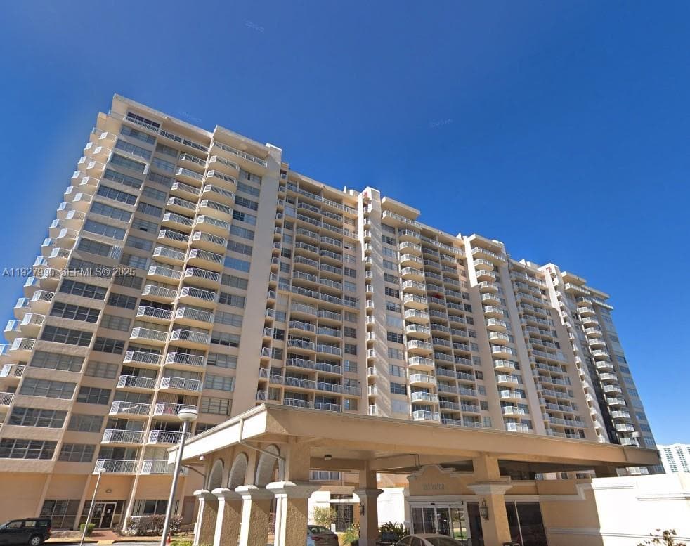 DEL PRADO MARINA · #1505 in Aventura - Photo 1