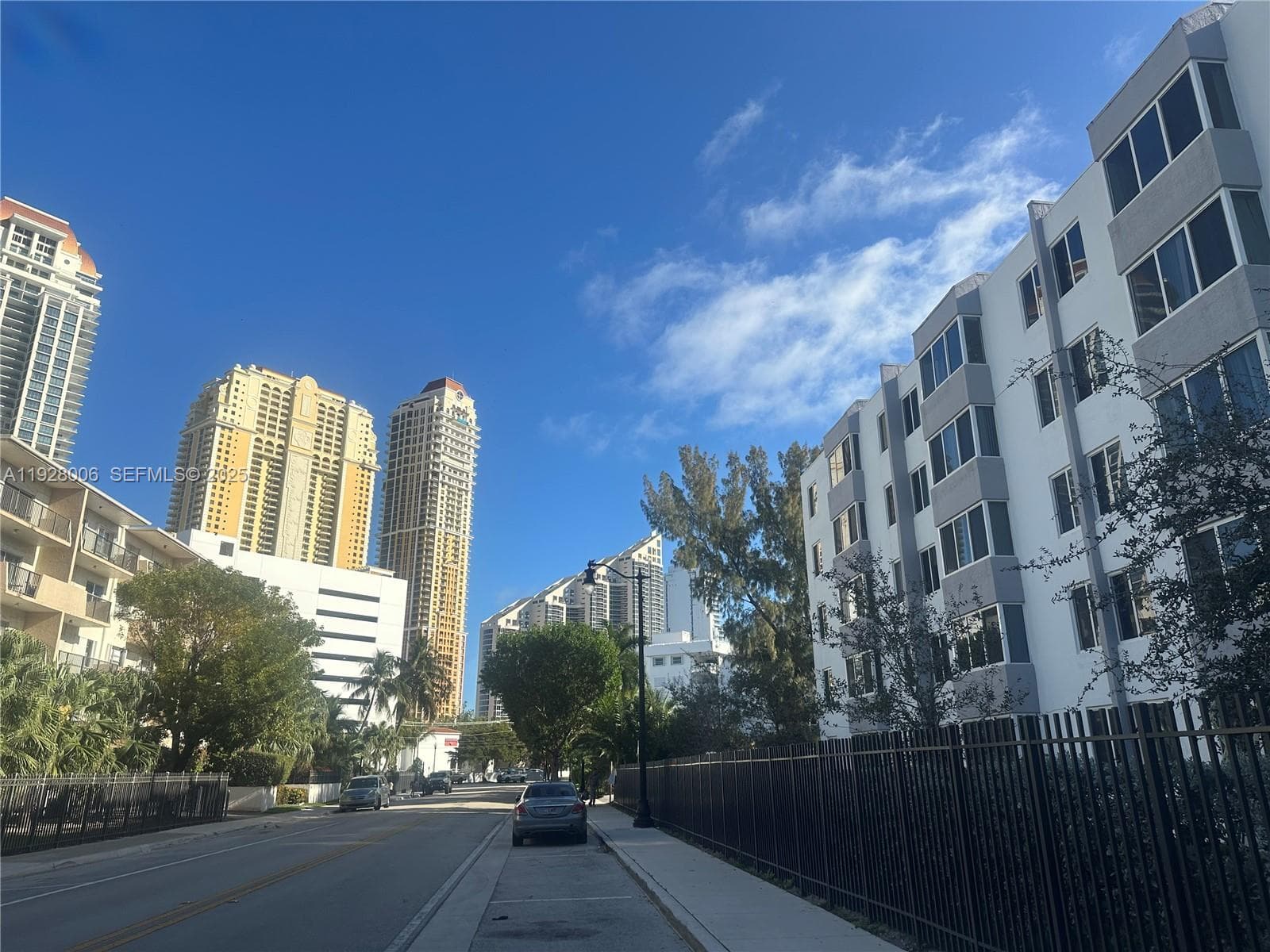 CARIBBEAN BREEZE CONDO · #254 in Sunny Isles Beach - Photo 2