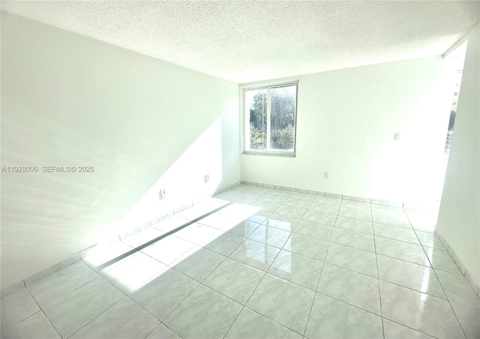 CARIBBEAN BREEZE CONDO · #254 in Sunny Isles Beach - Photo 13