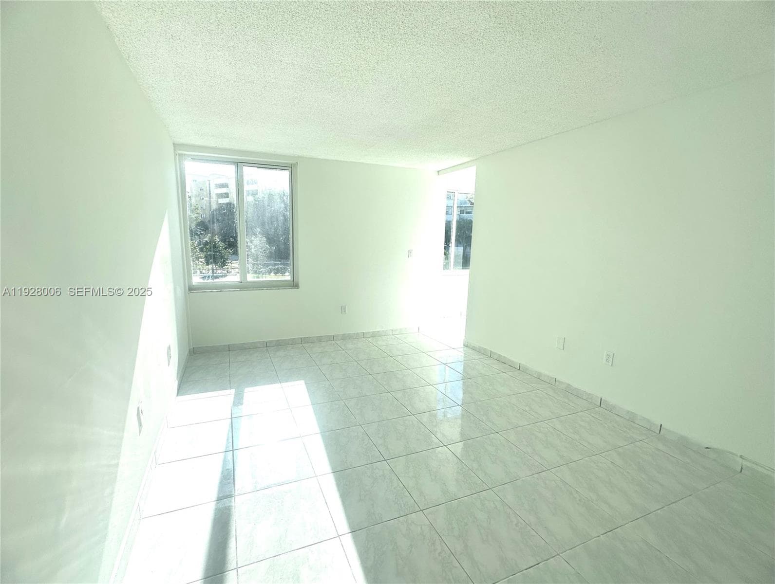 CARIBBEAN BREEZE CONDO · #254 in Sunny Isles Beach - Photo 12