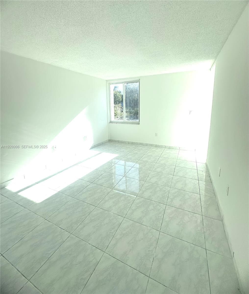 CARIBBEAN BREEZE CONDO · #254 in Sunny Isles Beach - Photo 28