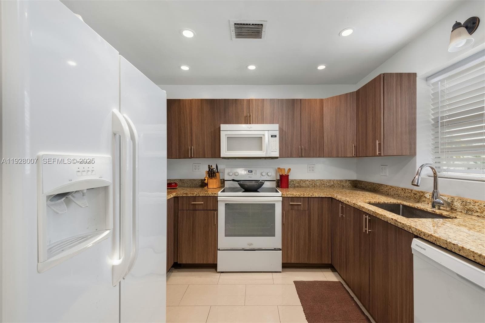 MICHIGAN TERRACE CONDO · #303 in Miami Beach - Photo 40