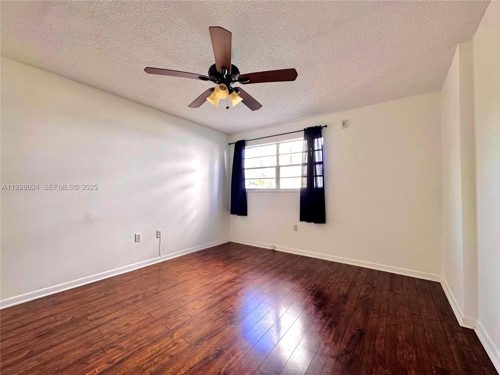 WEST OAKS CONDO · #302 in Miami Beach - Photo 13