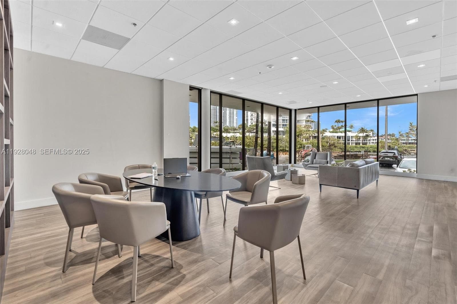 WATERVIEW · #138 in Aventura - Photo 23