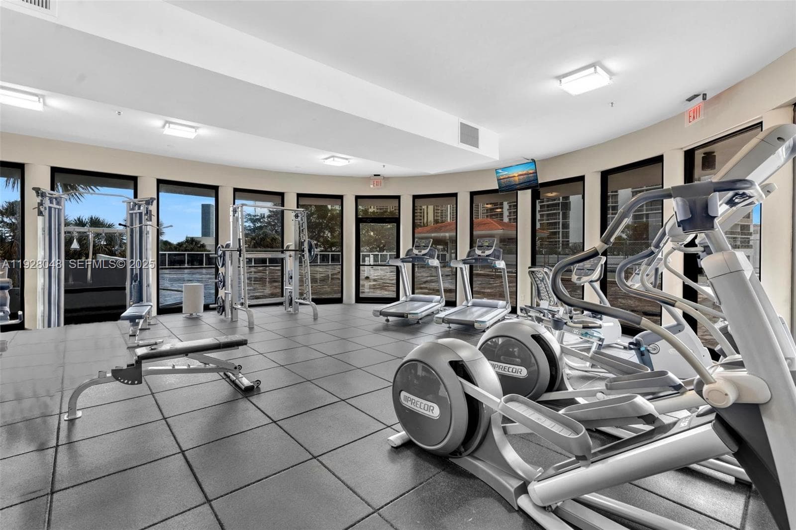 WATERVIEW · #138 in Aventura - Photo 24