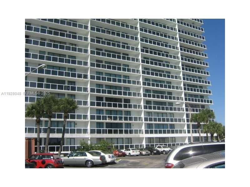 WATERVIEW · #138 in Aventura - Photo 19