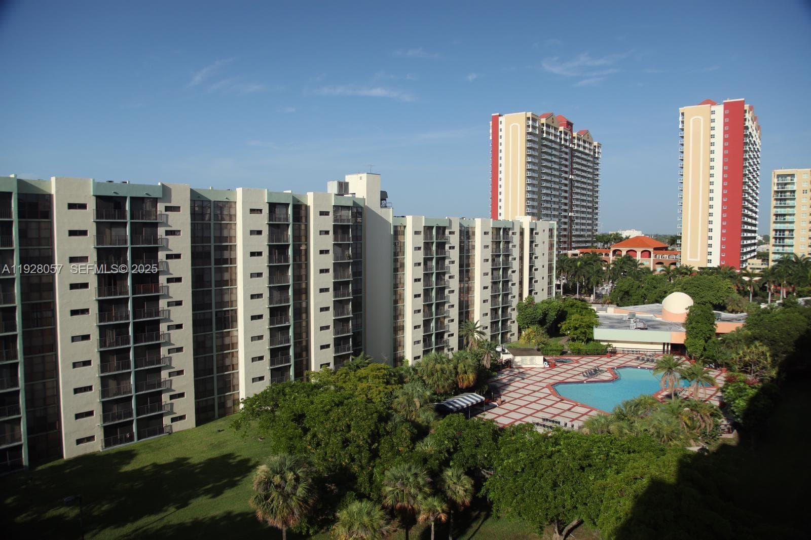 PLAZA OF AMERICAS CONDO P · #517 in Sunny Isles Beach - Photo 10