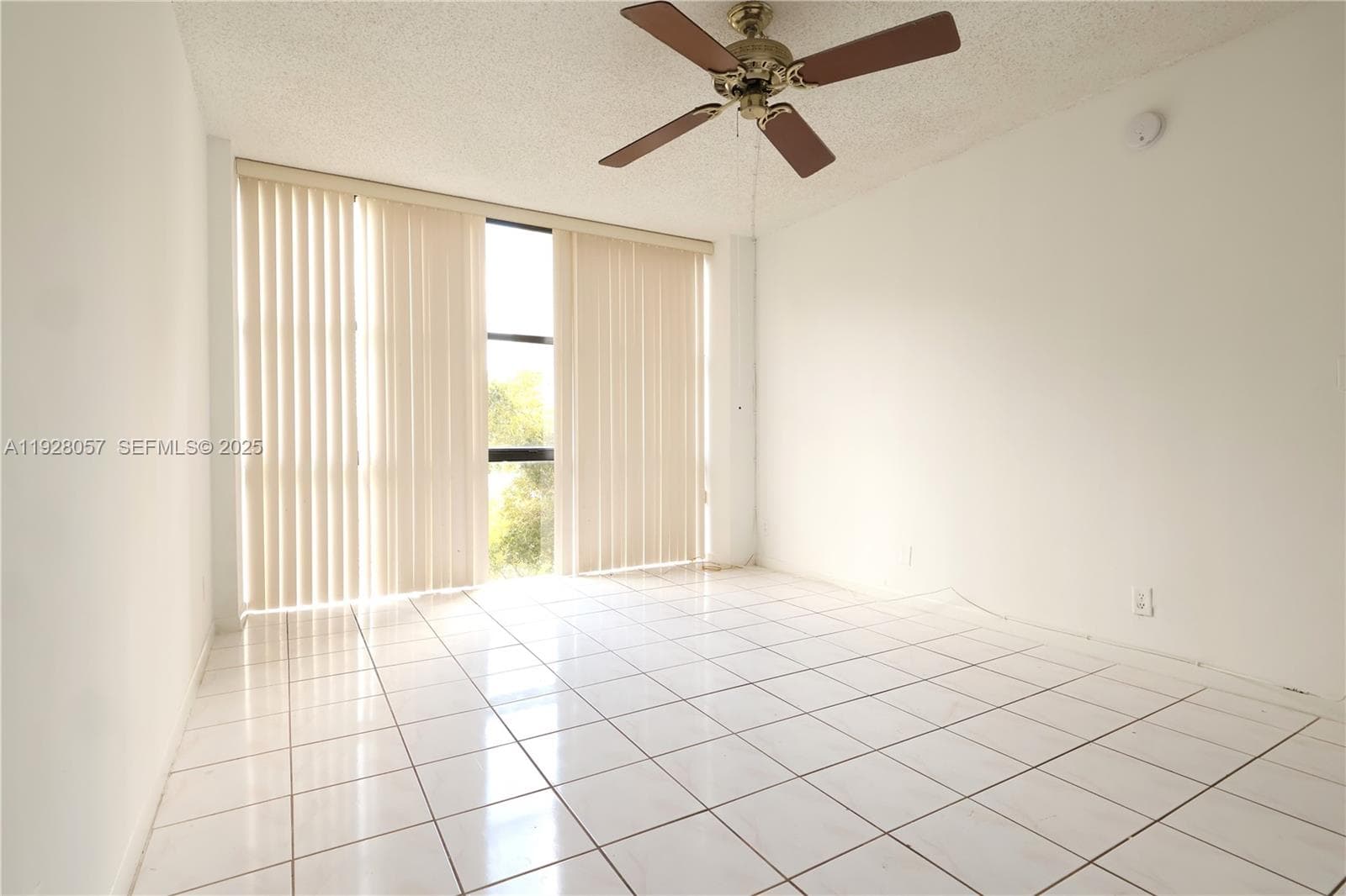 PLAZA OF AMERICAS CONDO P · #517 in Sunny Isles Beach - Photo 8