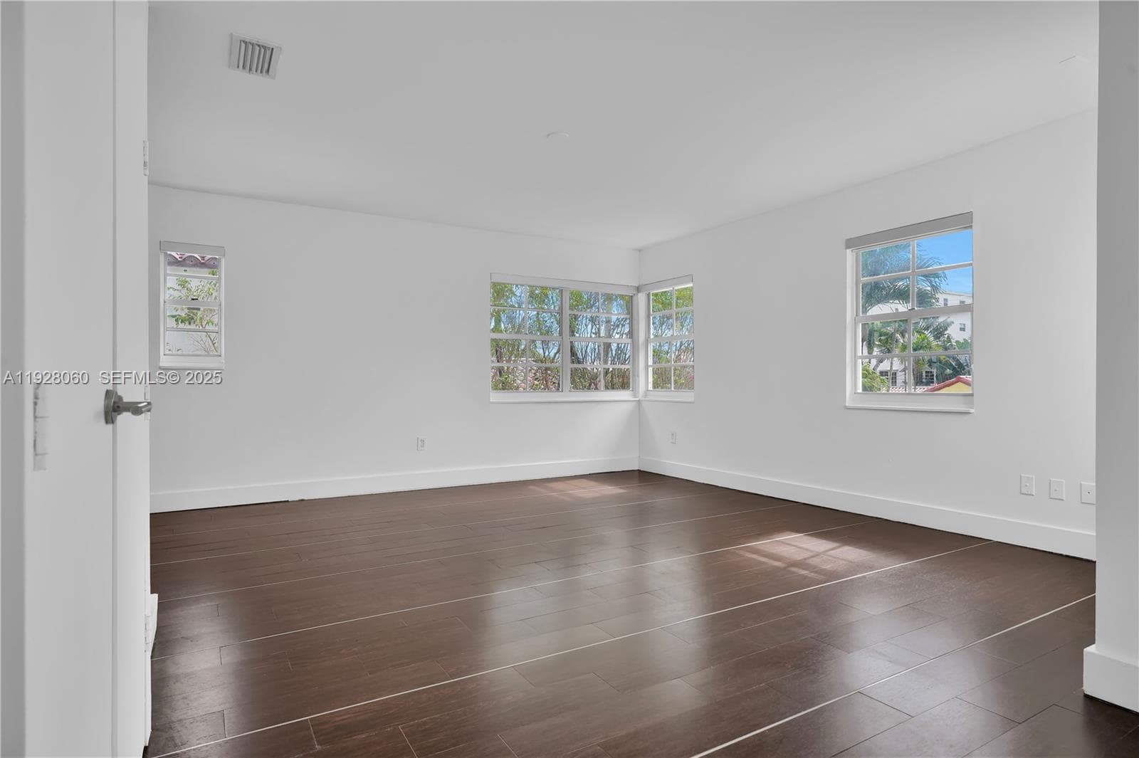 ALOHA CONDO · #204 in Miami Beach - Photo 1