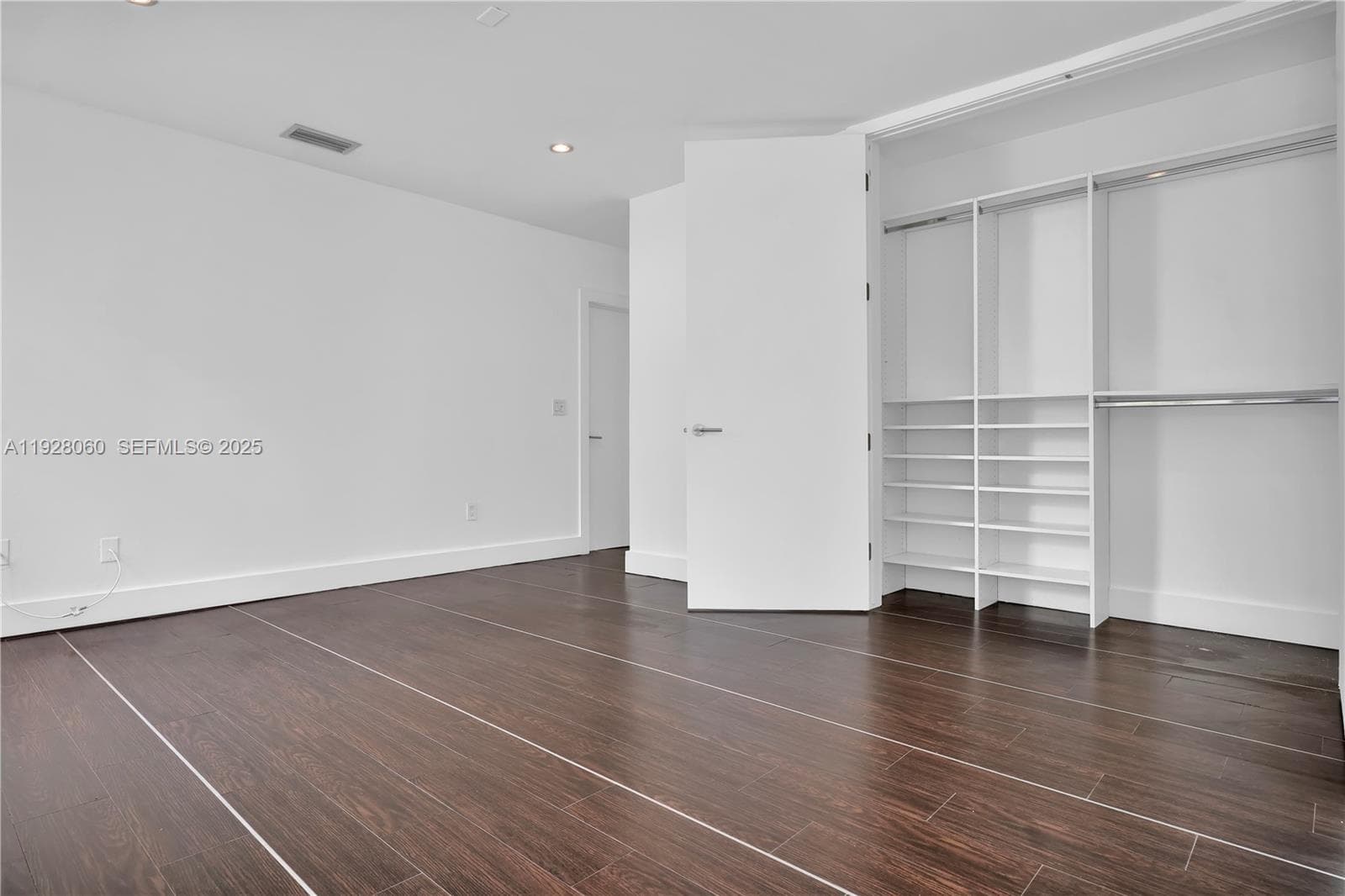 ALOHA CONDO · #204 in Miami Beach - Photo 8