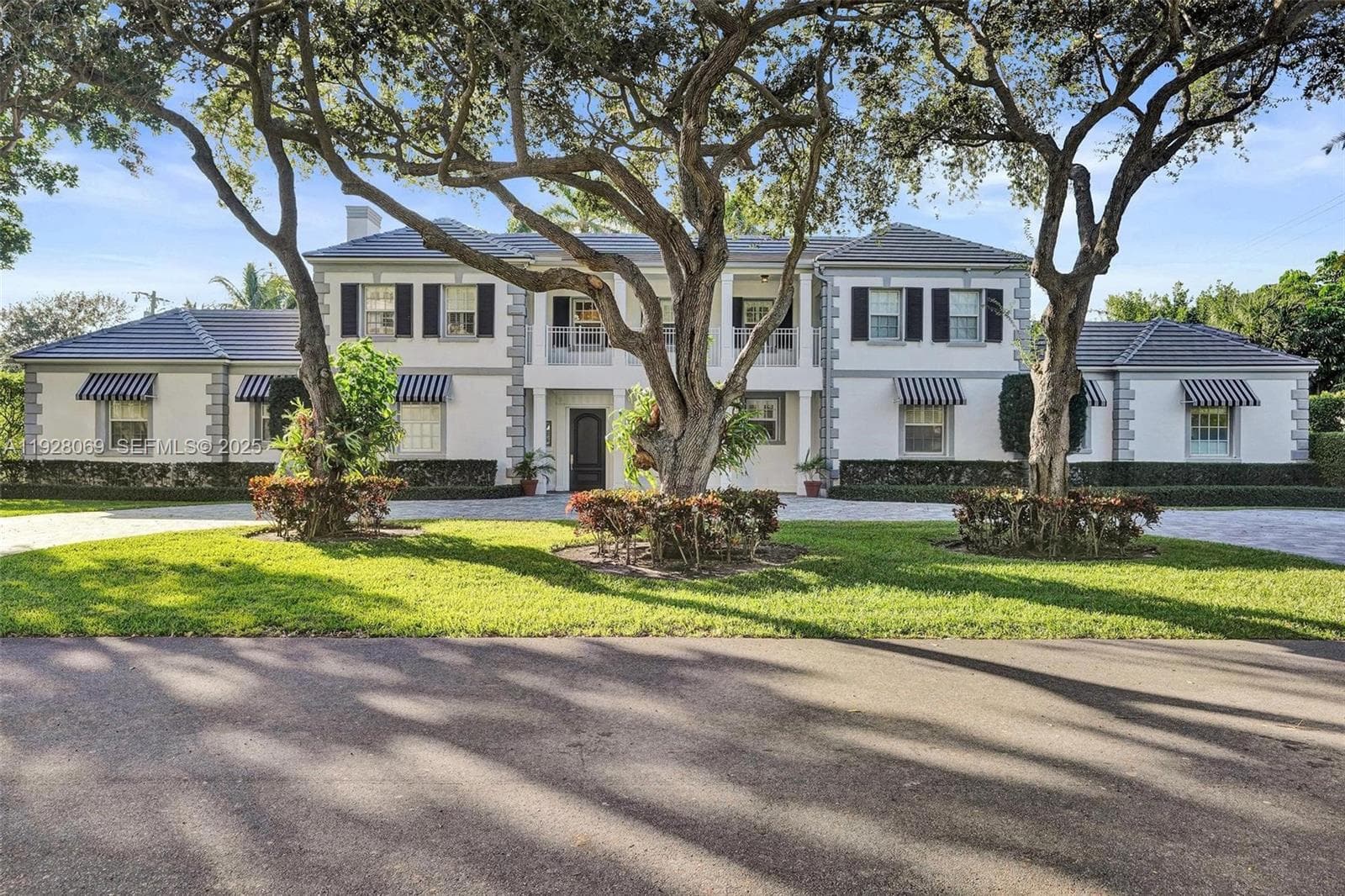 1281 Banyan Rd photo 9