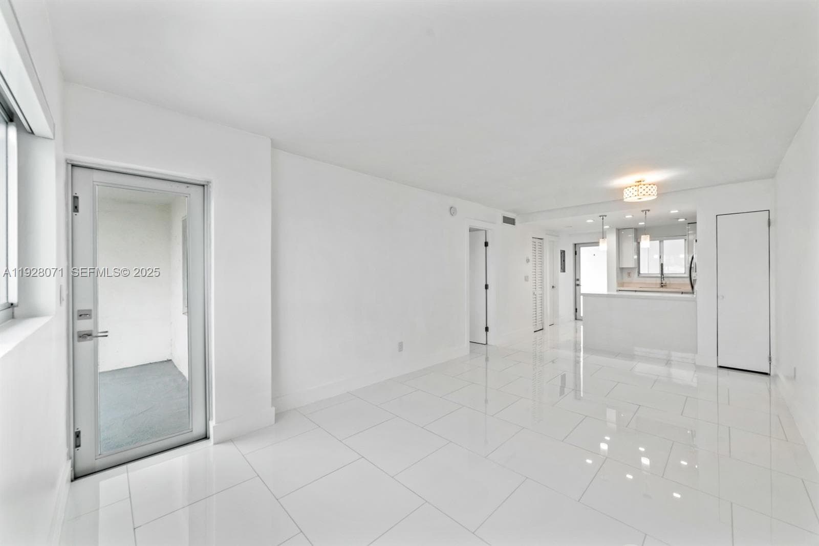 Enclave Shores Condo · #34 in North Miami Beach - Photo 13