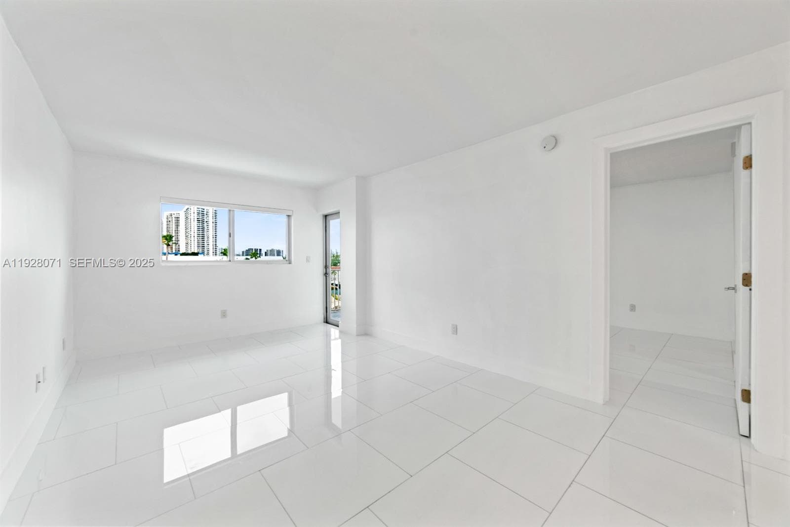 Enclave Shores Condo · #34 in North Miami Beach - Photo 12