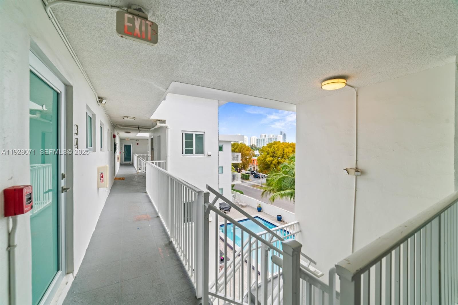 Enclave Shores Condo · #34 in North Miami Beach - Photo 5
