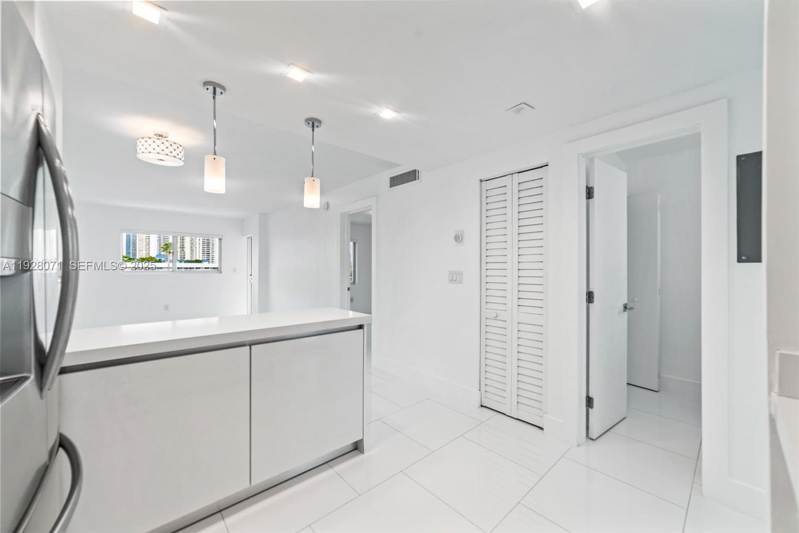 Enclave Shores Condo · #34 in North Miami Beach - Photo 9
