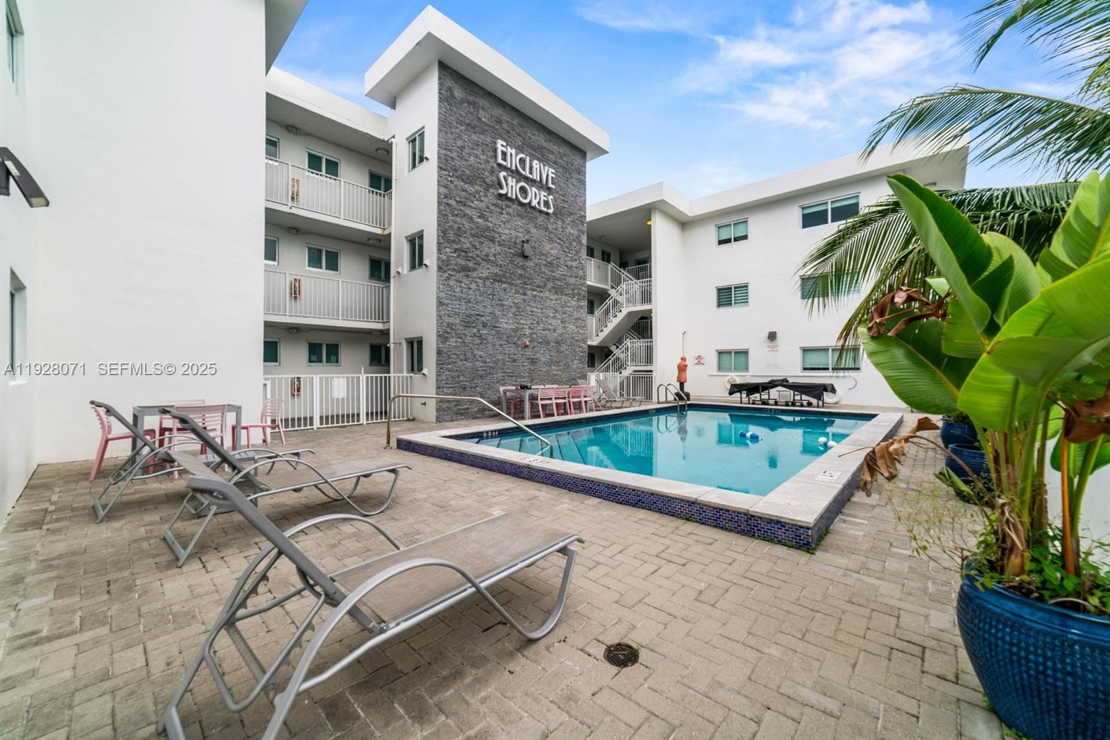 Enclave Shores Condo · #34 in North Miami Beach - Photo 24