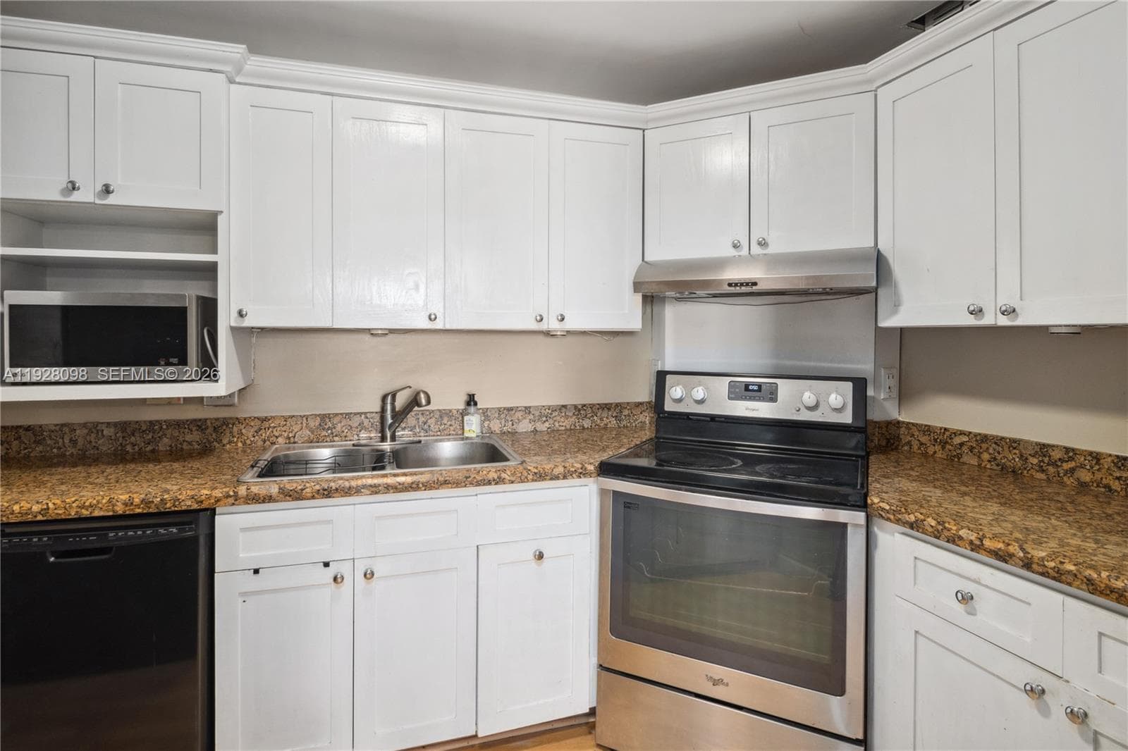 OCEAN VIEW TOWERS CONDO · #1012 in Hallandale Beach - Photo 26
