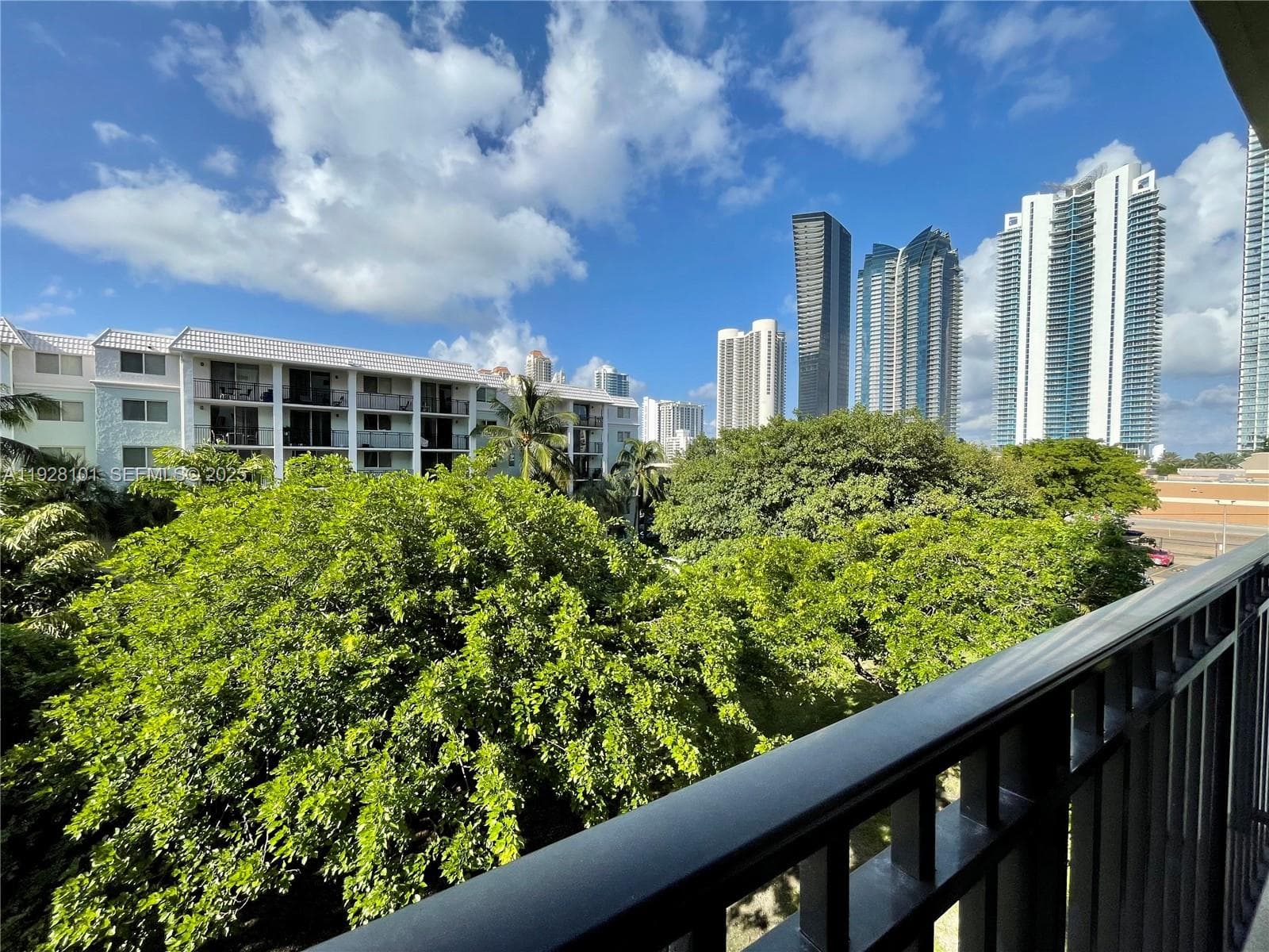 PLAZA OF AMERICAS CONDO P · #410 in Sunny Isles Beach - Photo 22