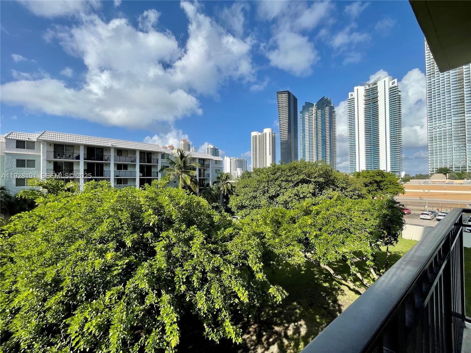 PLAZA OF AMERICAS CONDO P · #410 in Sunny Isles Beach - Photo 7