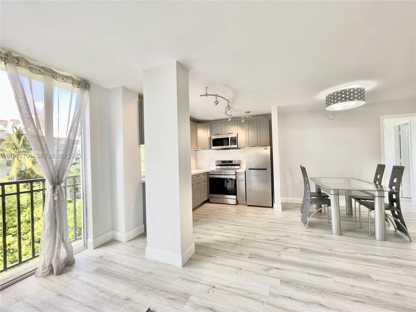 PLAZA OF AMERICAS CONDO P · #410 in Sunny Isles Beach - Photo 29
