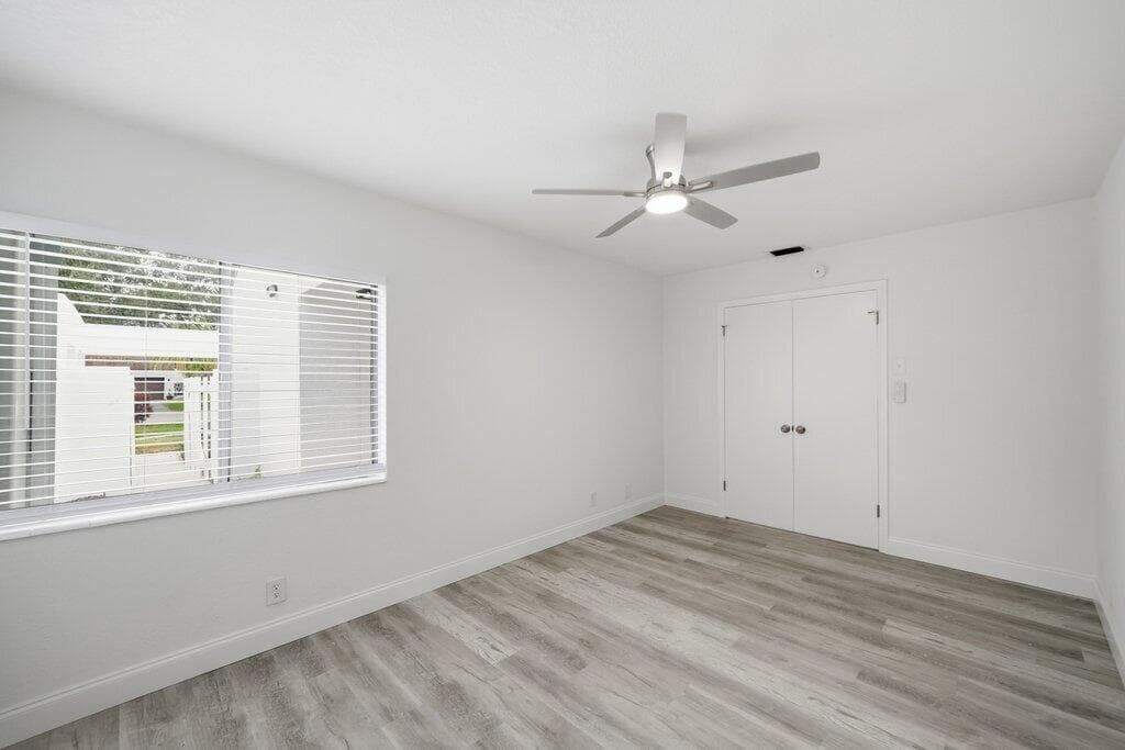 Guest Bedroom to Entry