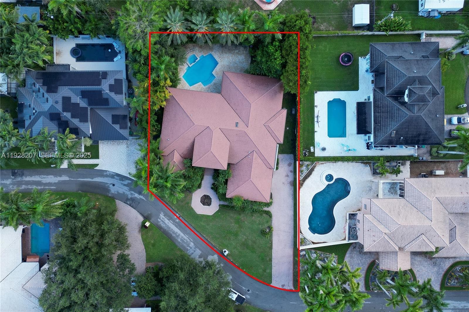 7440 SW 170th Ter #n/a photo 6