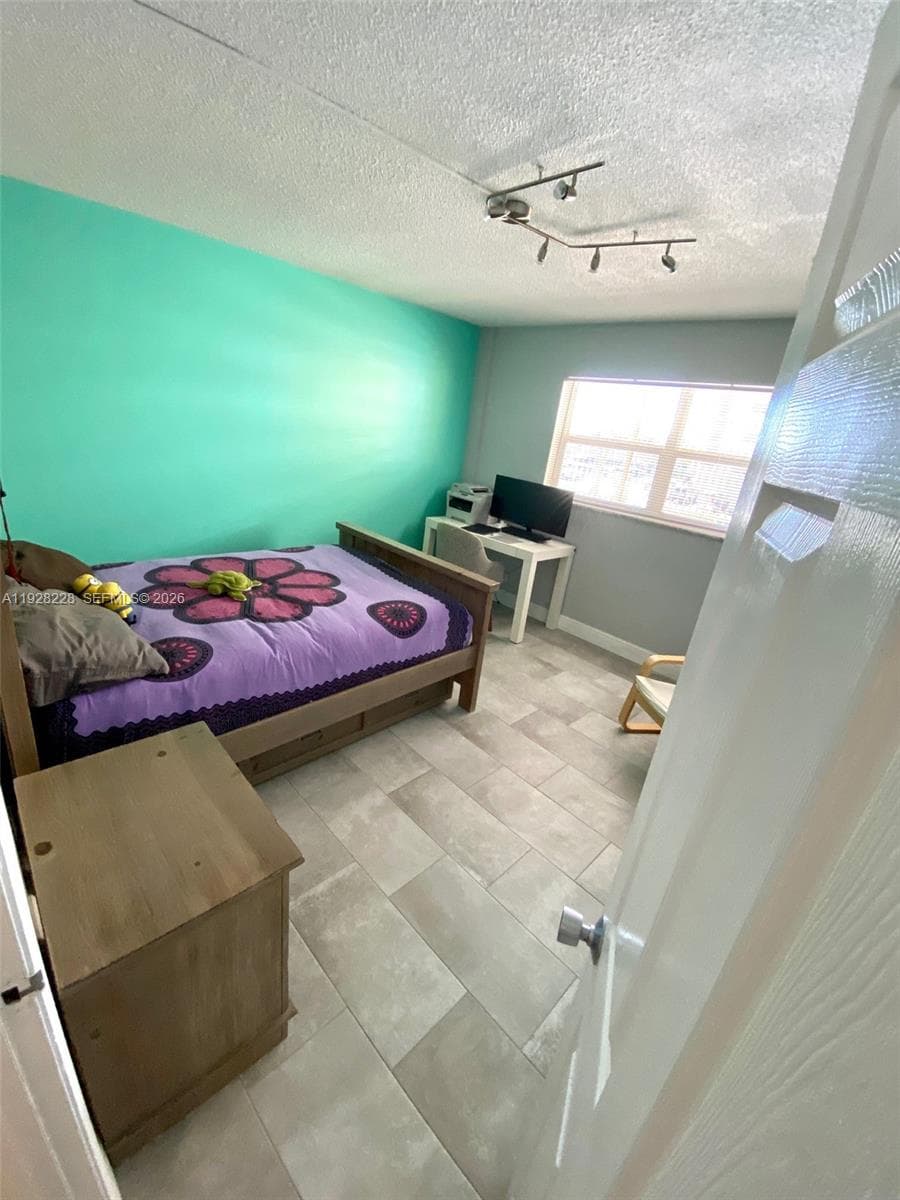 PARK LAYNE TOWERS · #6 in Hallandale Beach - Photo 13
