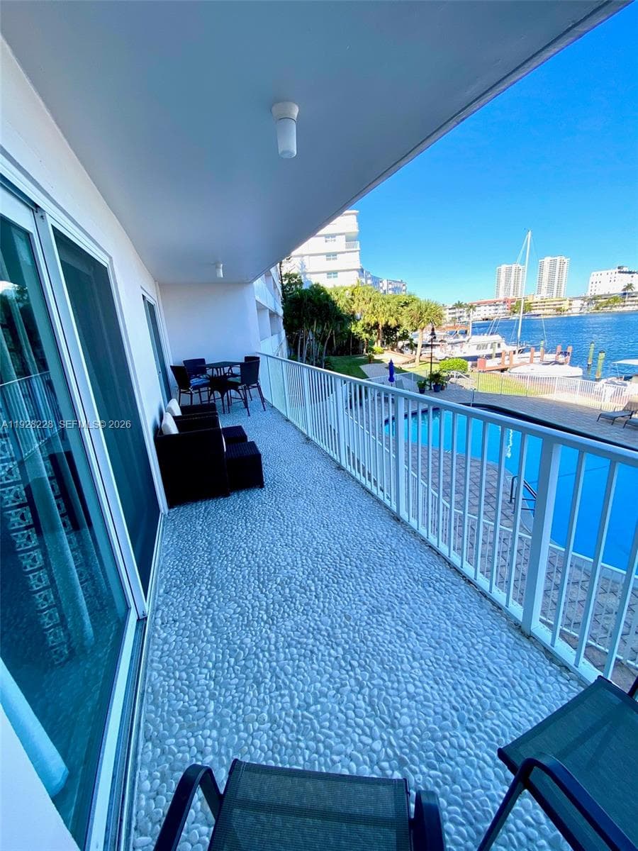PARK LAYNE TOWERS · #6 in Hallandale Beach - Photo 17