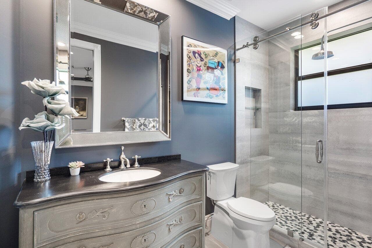 Ensuite bath