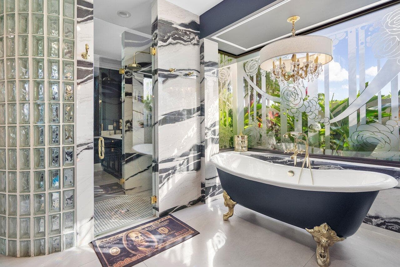 Primary bath