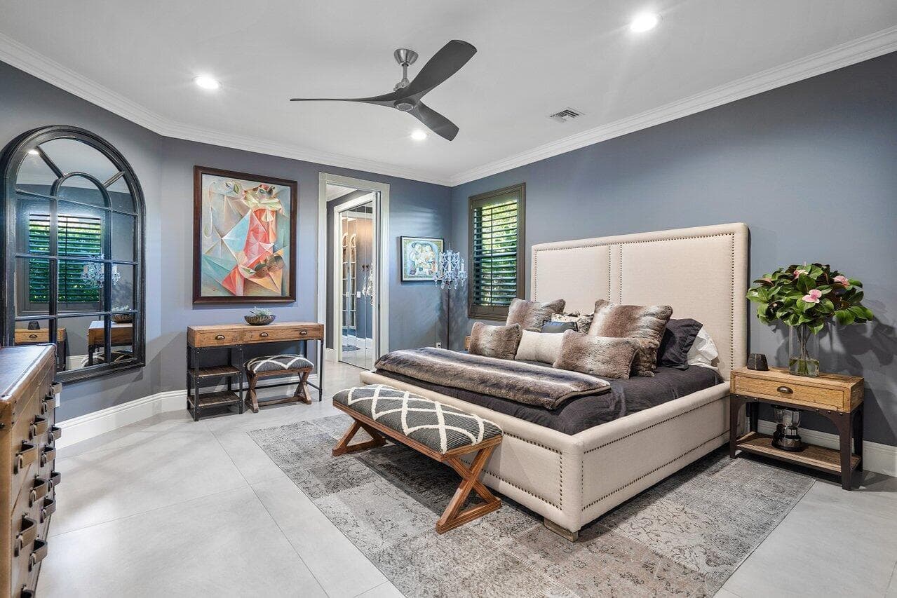 Guest room