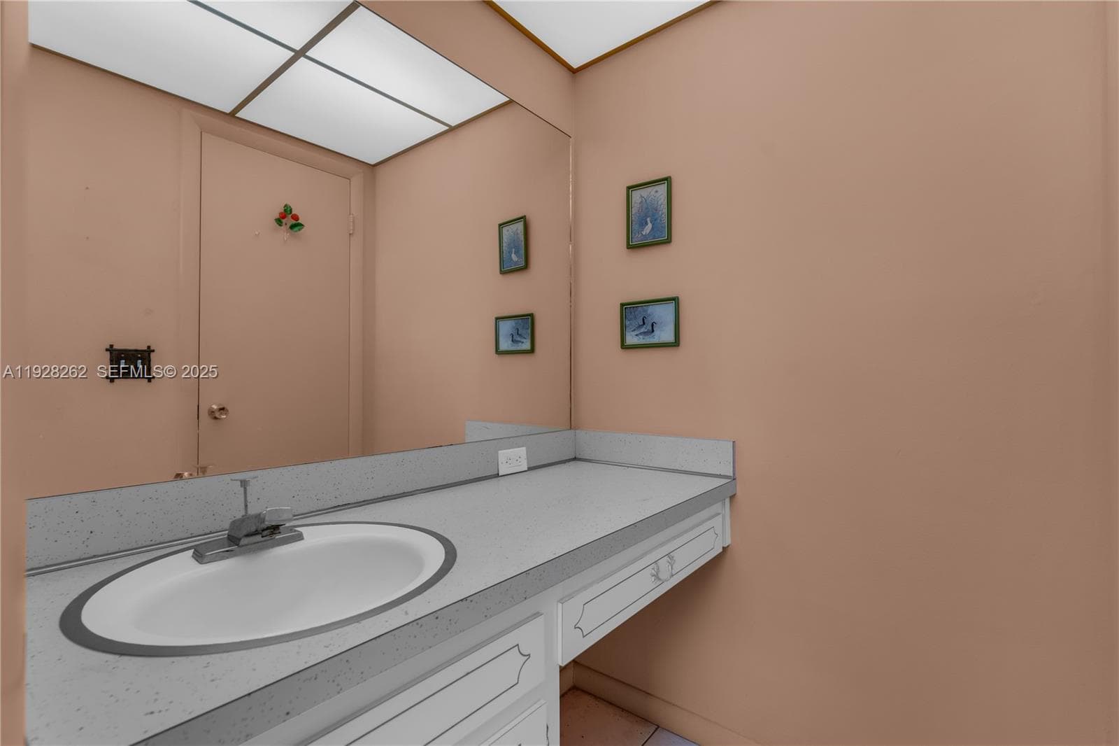 FIRST GULFSTREAM GARDENS · #407B in Hallandale Beach - Photo 11