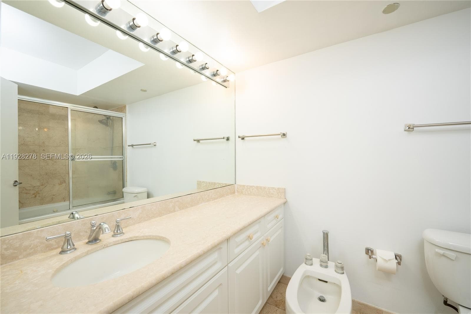 The Grand View · #906 in Miami Beach - Photo 25