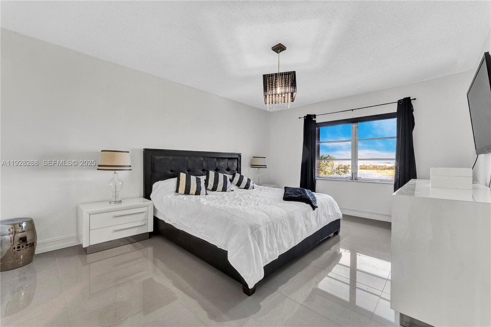 FAIRWAYS RIVIERA · #729 in Hallandale Beach - Photo 17
