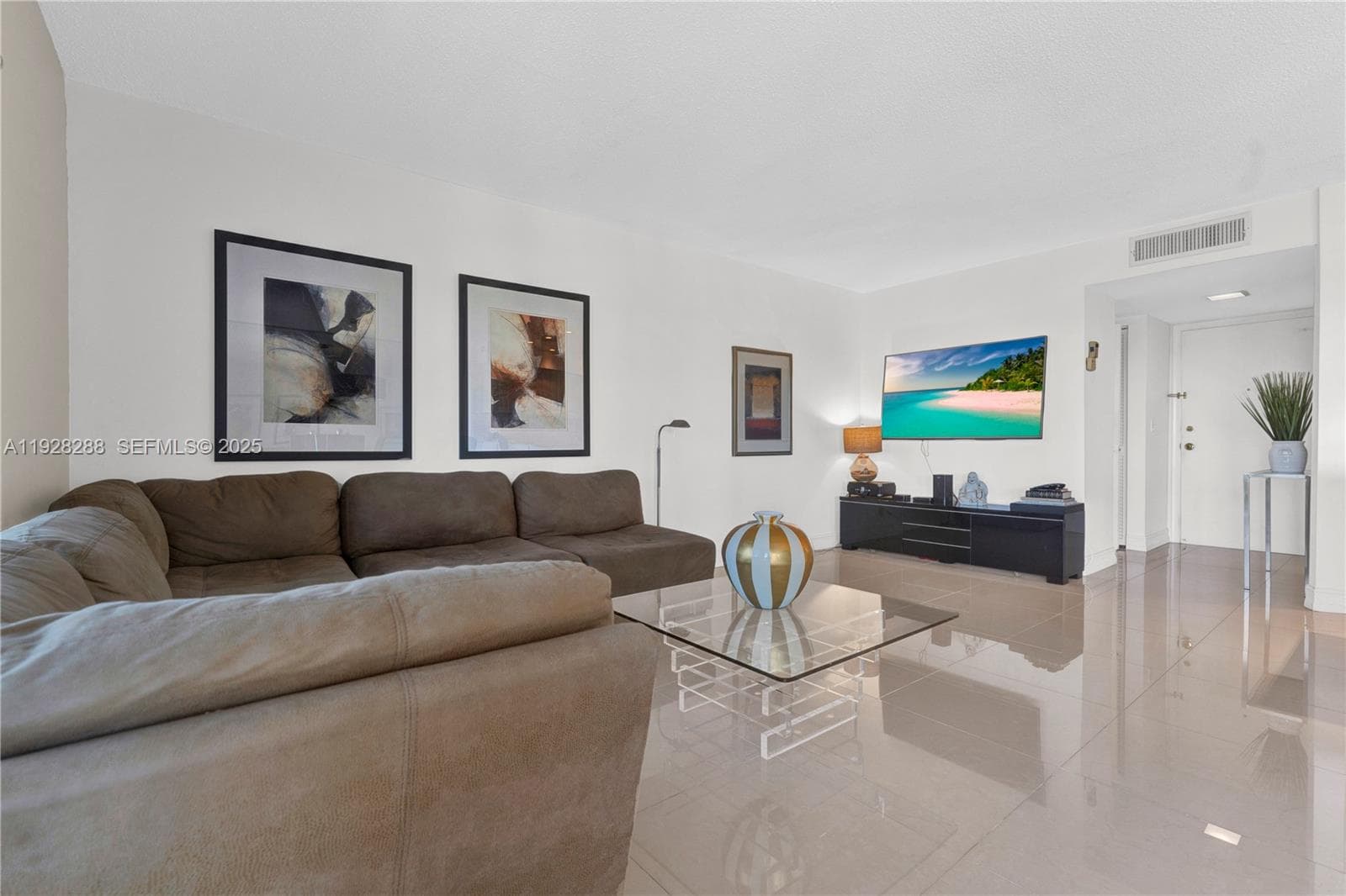 FAIRWAYS RIVIERA · #729 in Hallandale Beach - Photo 12