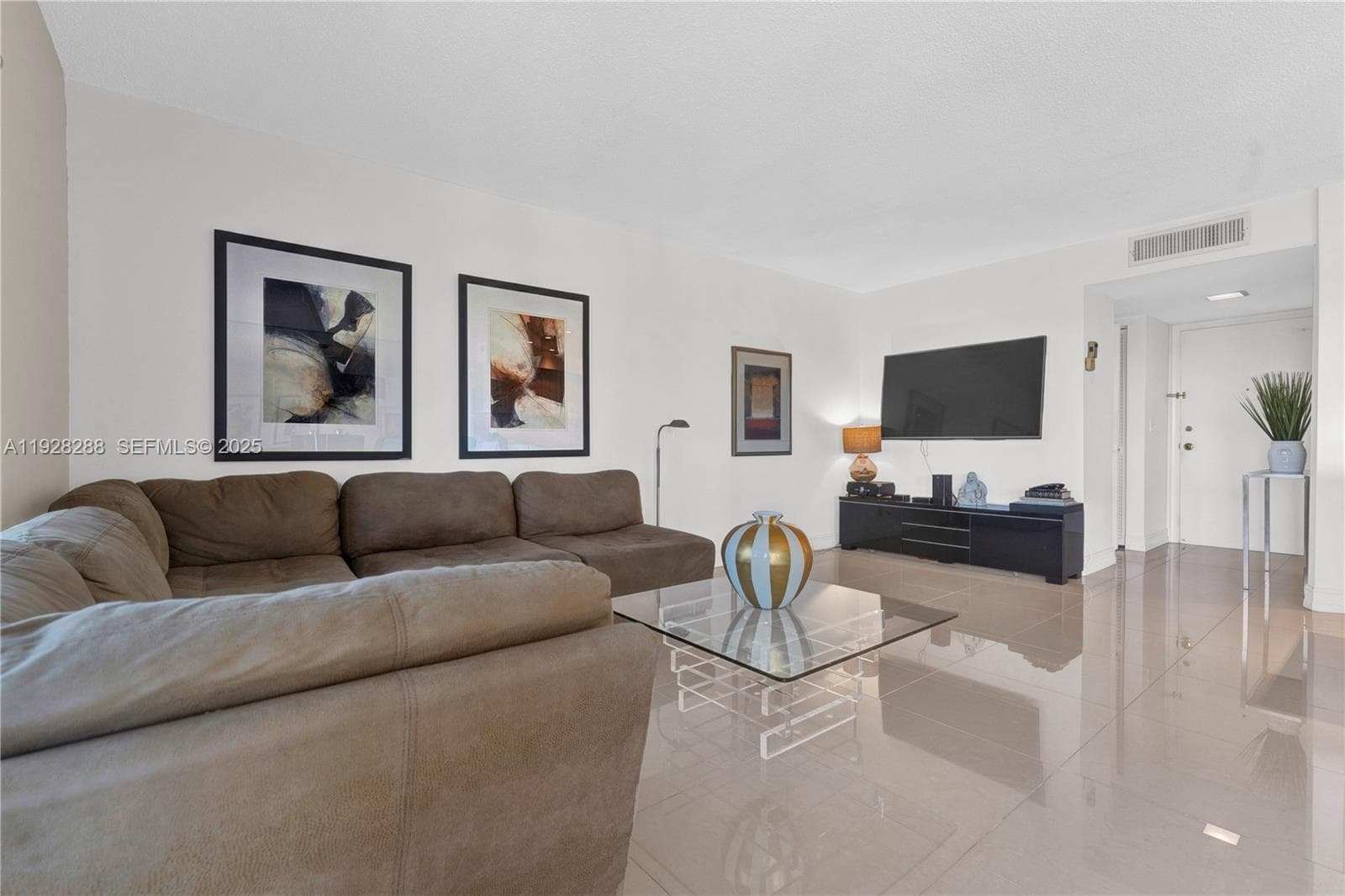 FAIRWAYS RIVIERA · #729 in Hallandale Beach - Photo 14