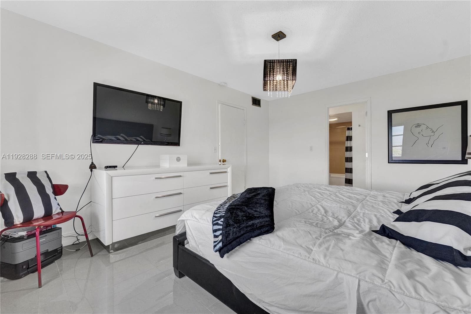 FAIRWAYS RIVIERA · #729 in Hallandale Beach - Photo 18