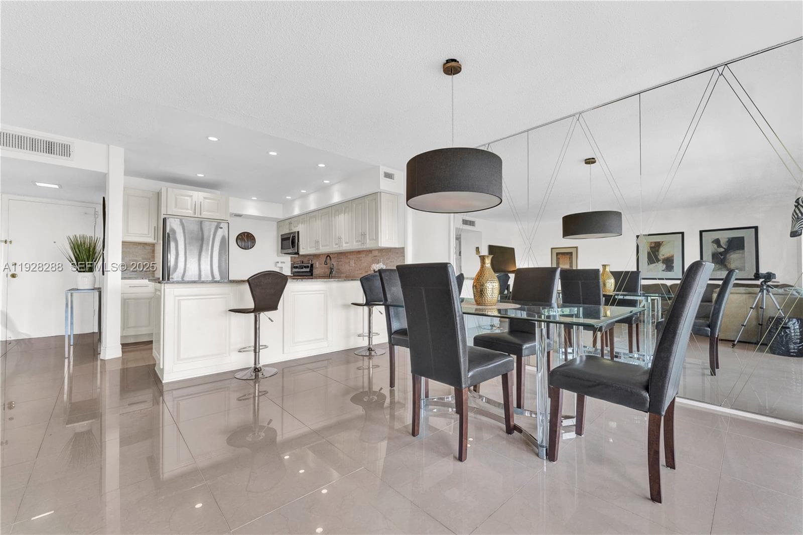FAIRWAYS RIVIERA · #729 in Hallandale Beach - Photo 8
