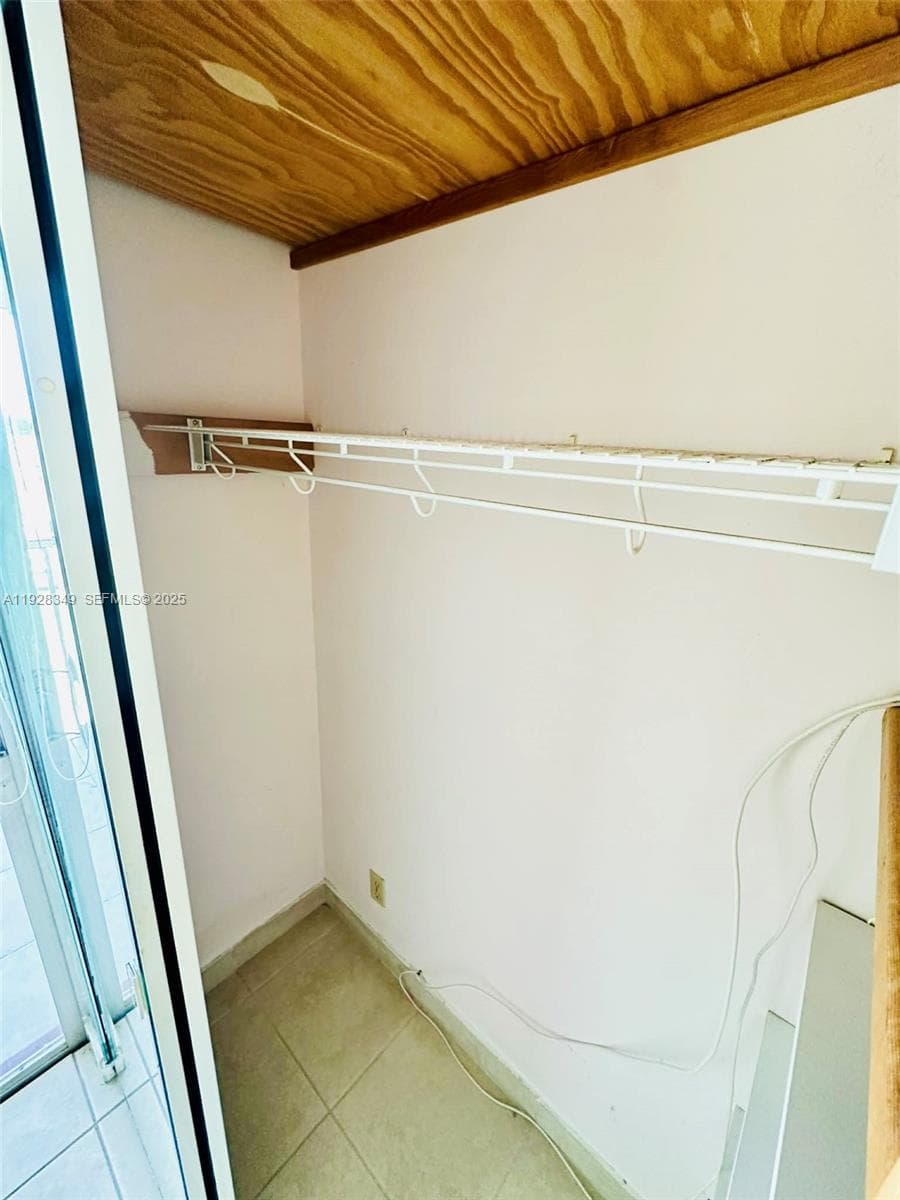 THIRD GULFSTREAM GARDEN · #404G in Hallandale Beach - Photo 16