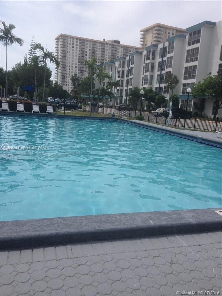 AVILA CONDO · #411 in Sunny Isles Beach - Photo 4