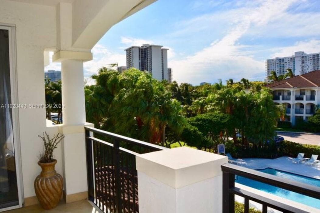 VILLAGE BY THE BAY · #9302 in Aventura - Photo 12