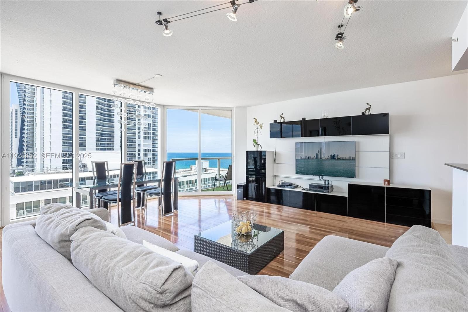 La Perla · #1507 in Sunny Isles Beach - Photo 6