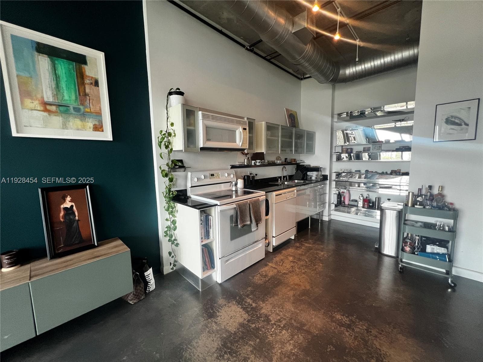 NEO CONDO NEO LOFT · #812 in Miami - Photo 20