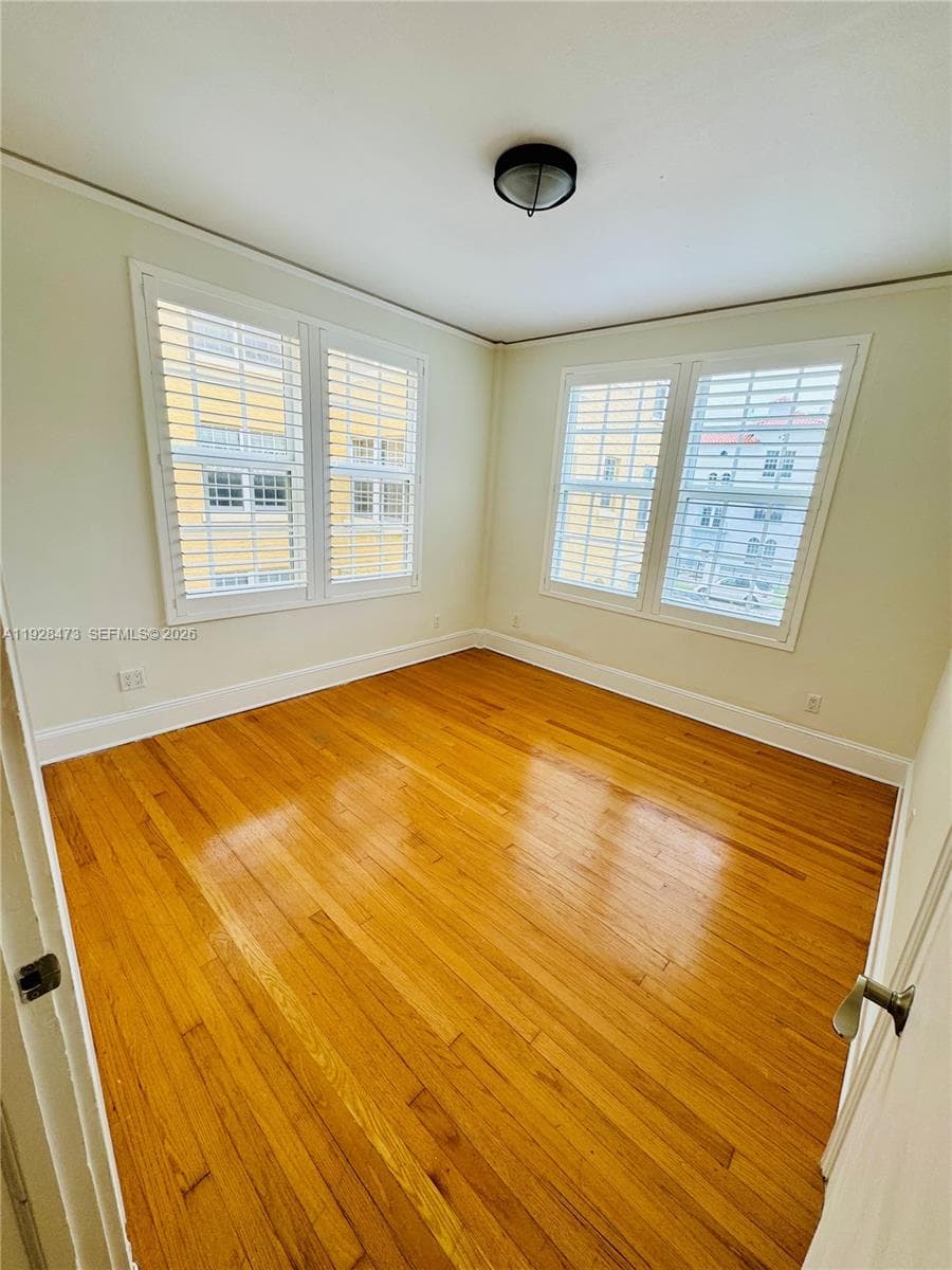 Custom California closets for the bedroom