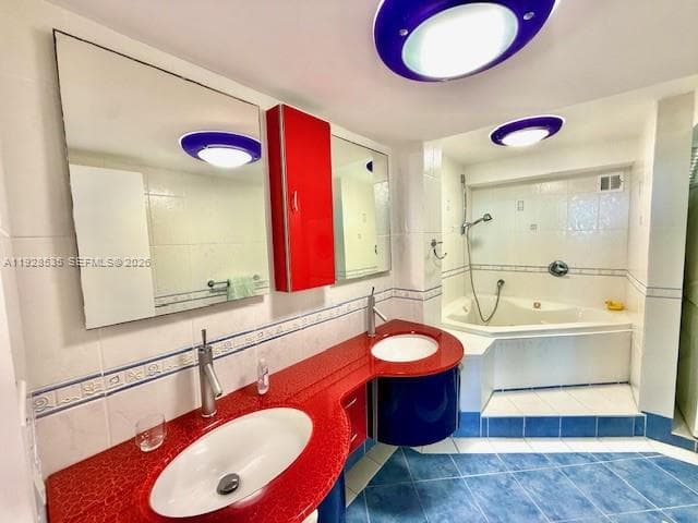 PLAZA TOWERS NORTH CONDO · #1807 in Hallandale Beach - Photo 20