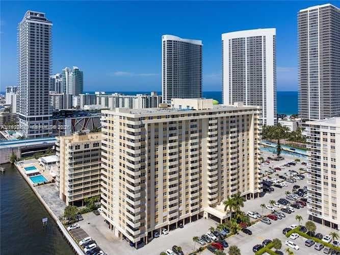 PLAZA TOWERS NORTH CONDO · #1807 in Hallandale Beach - Photo 4