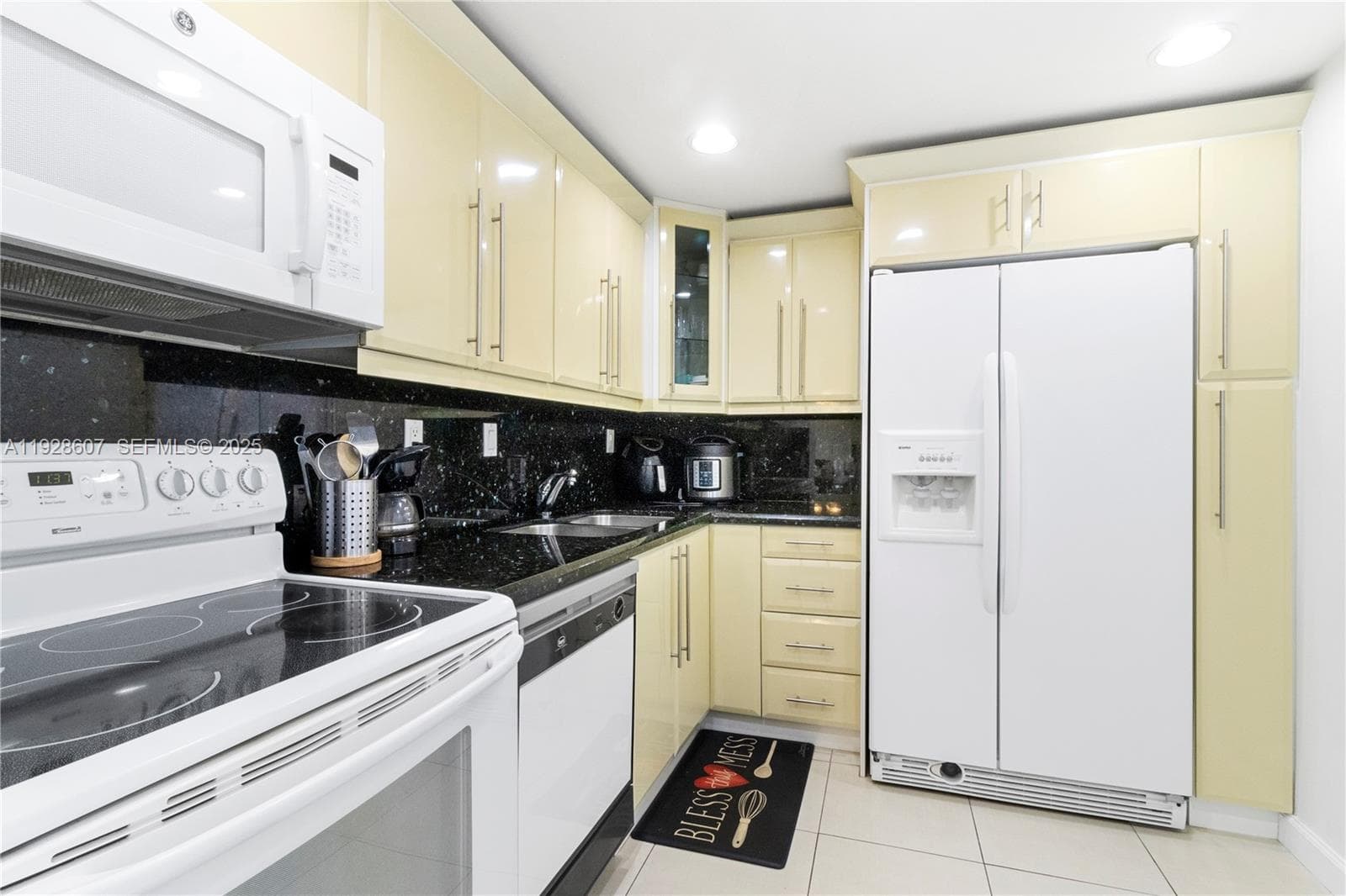 FLAMENCO CONDO TOWER I · #1004 in Aventura - Photo 9